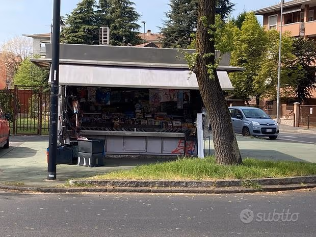 Azienda in vendita: Edicola storica in zona via Montegrappa con vendita giornali e riviste a Italia - Edicole - Immagine principale