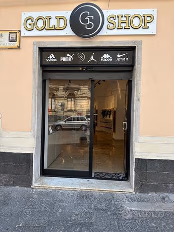 Azienda in vendita: Negozio di abbigliamento sportivo a Giarre a Italia - Negozi - Articoli sportivi - Immagine principale