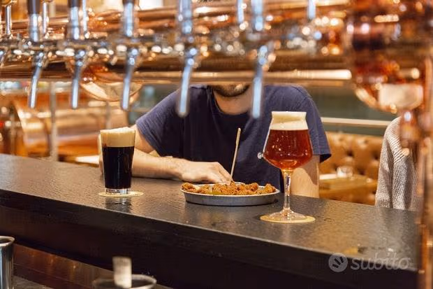 Azienda in vendita: Cedesi bar, birreria e cicchetteria in centro storico a Cornuda a Italia - Bar - Immagine principale