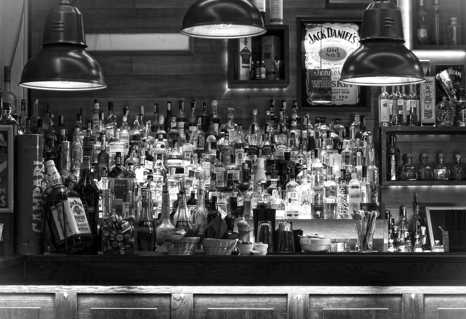 Azienda in vendita: Vendesi a Milano Attività - cocktail bar (Ristorante/Somministraz a Italia - Bar - Immagine principale
