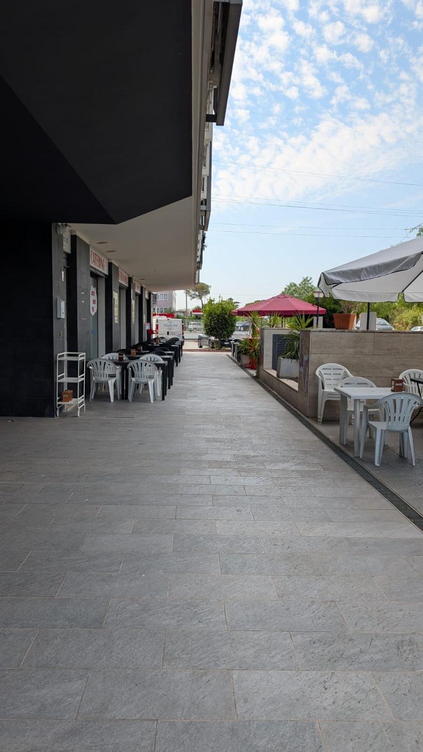 Azienda in vendita: Vendesi tavola calda ben avviata ROMA 
TIBURTINA  a Italia - Altro - Immagine principale
