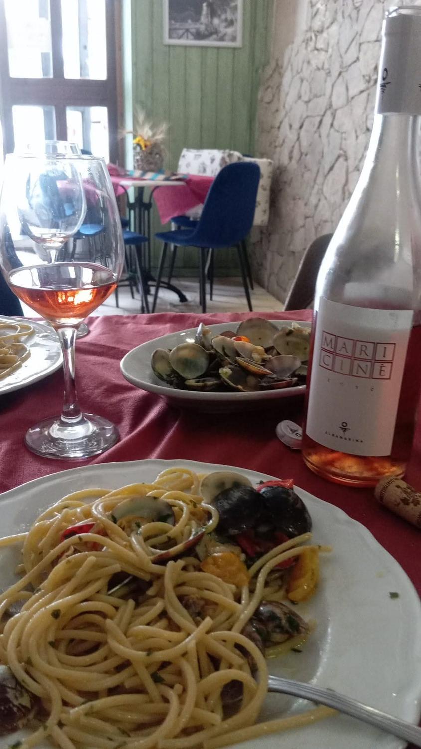 Azienda in vendita: Vendesi ristorante di cucina tipica locale ,cilentana . a Italia - Ristoranti - Immagine foto 2
