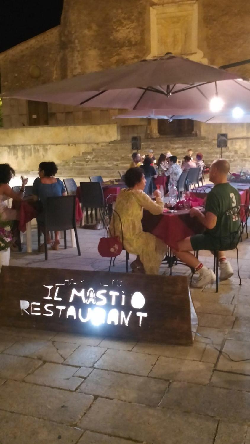 Azienda in vendita: Vendesi ristorante di cucina tipica locale ,cilentana . a Italia - Ristoranti - Immagine foto 3