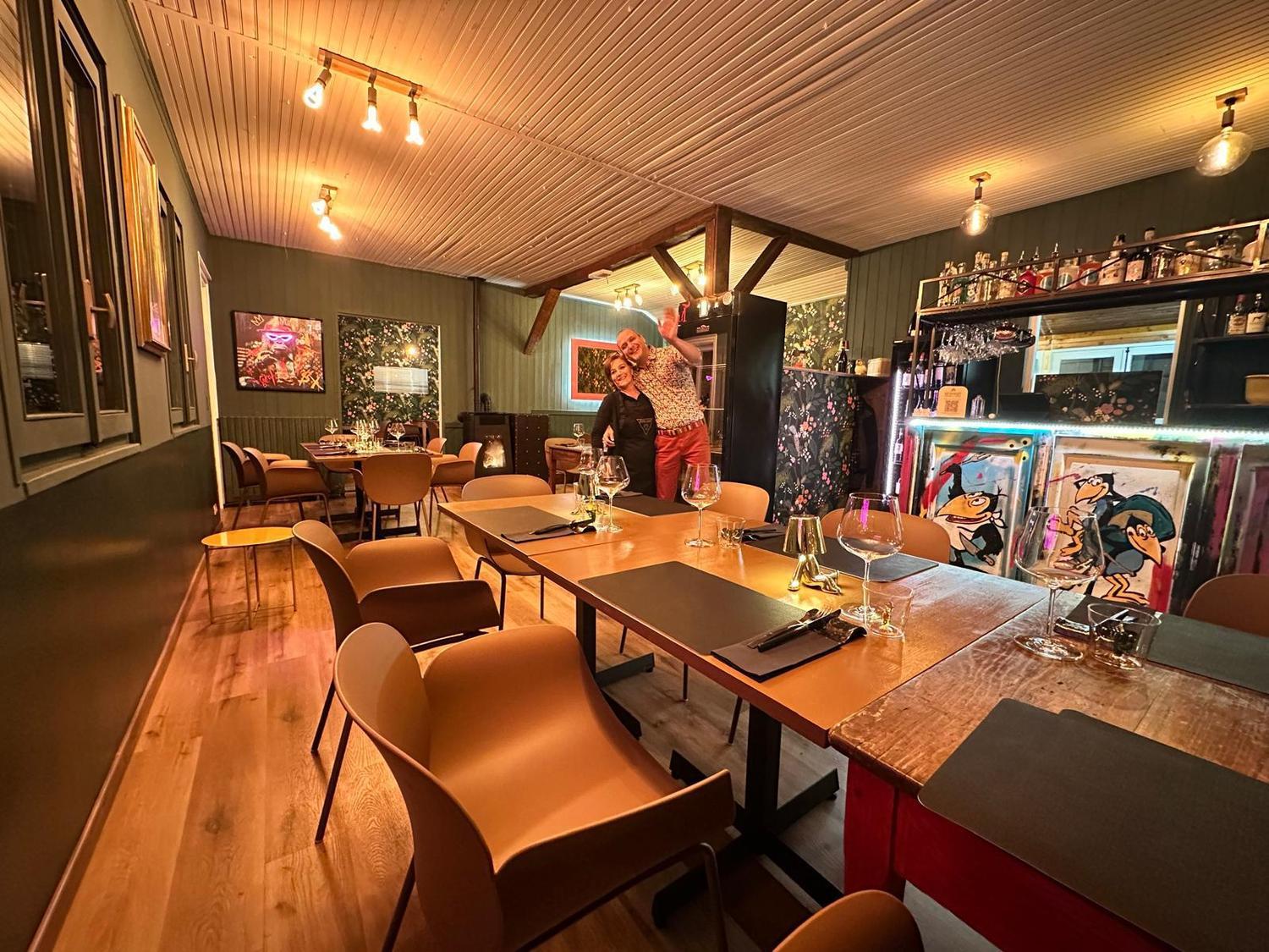 Azienda in vendita: Ristorante stekaus  a Italia - Ristoranti - Immagine foto 2