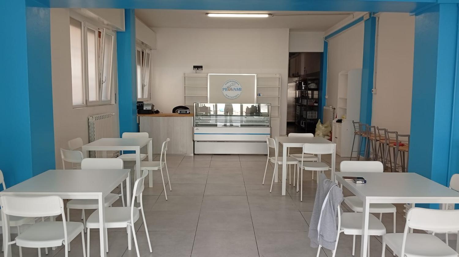 Azienda in vendita: Cedesi gastronomia a meda monza brianza  a Italia - Negozi - alimentari e ortofrutta - Immagine principale