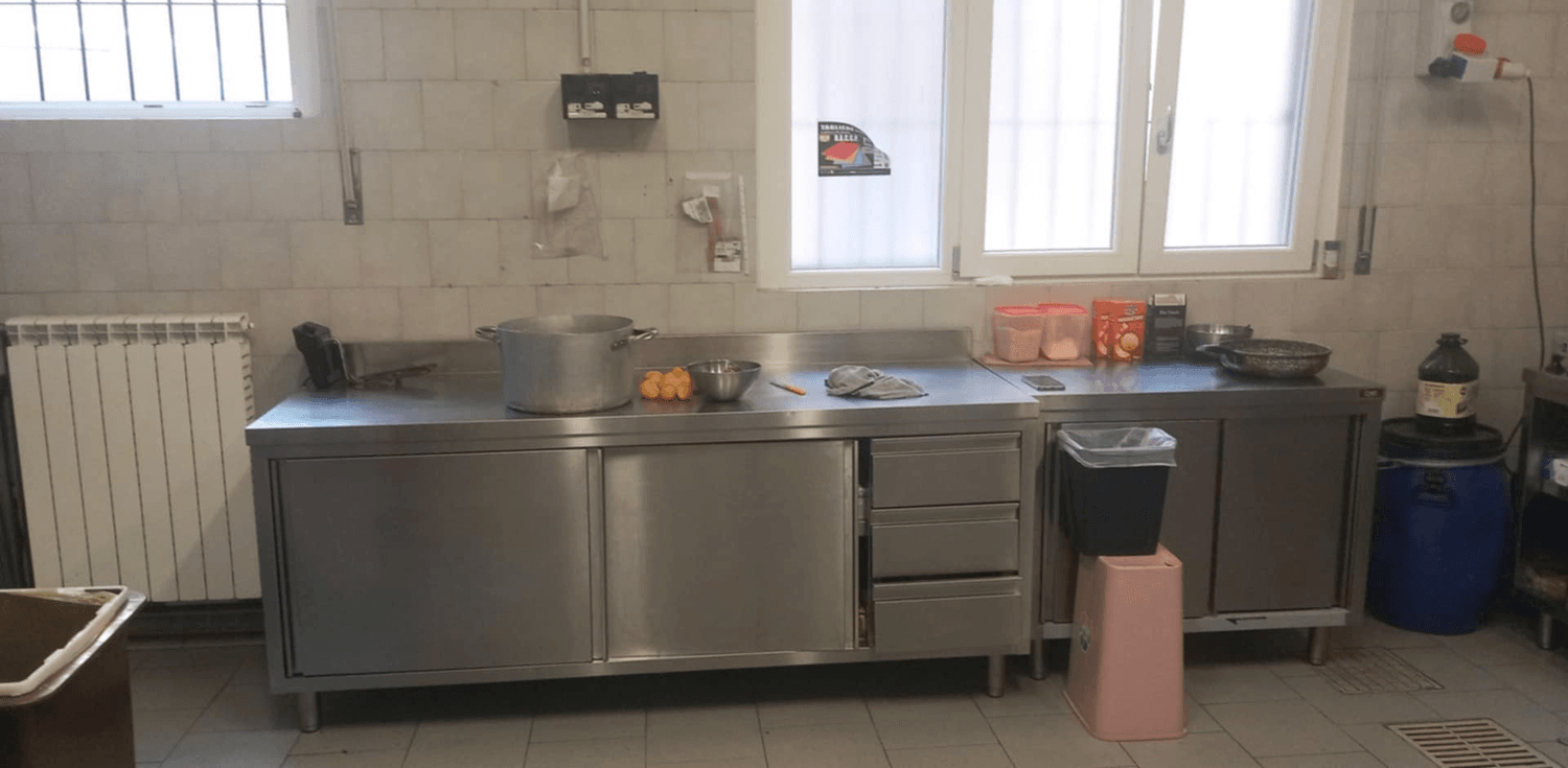 Azienda in vendita: Cedesi gastronomia a meda monza brianza a Italia - Negozi - alimentari e ortofrutta - Immagine foto 3