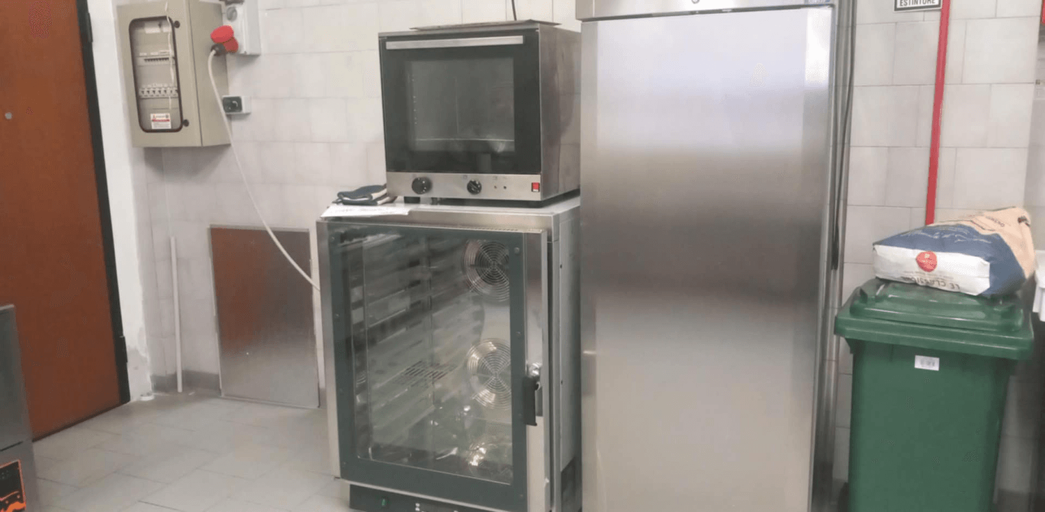 Azienda in vendita: Cedesi gastronomia a meda monza brianza a Italia - Negozi - alimentari e ortofrutta - Immagine foto 4