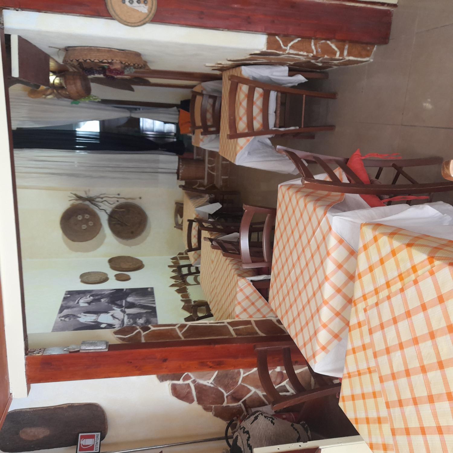 Azienda in vendita: Cediamo Trattoria tipica Sarda in Alghero  a Italia - Ristoranti - Immagine foto 2