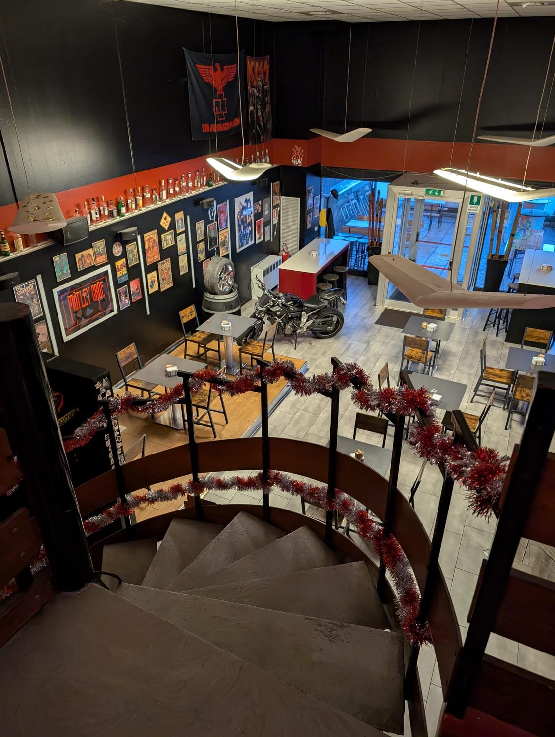 Azienda in vendita: AziendaSi bar 250 mq zona artigianale
a Italia - Bar - Immagine foto 4