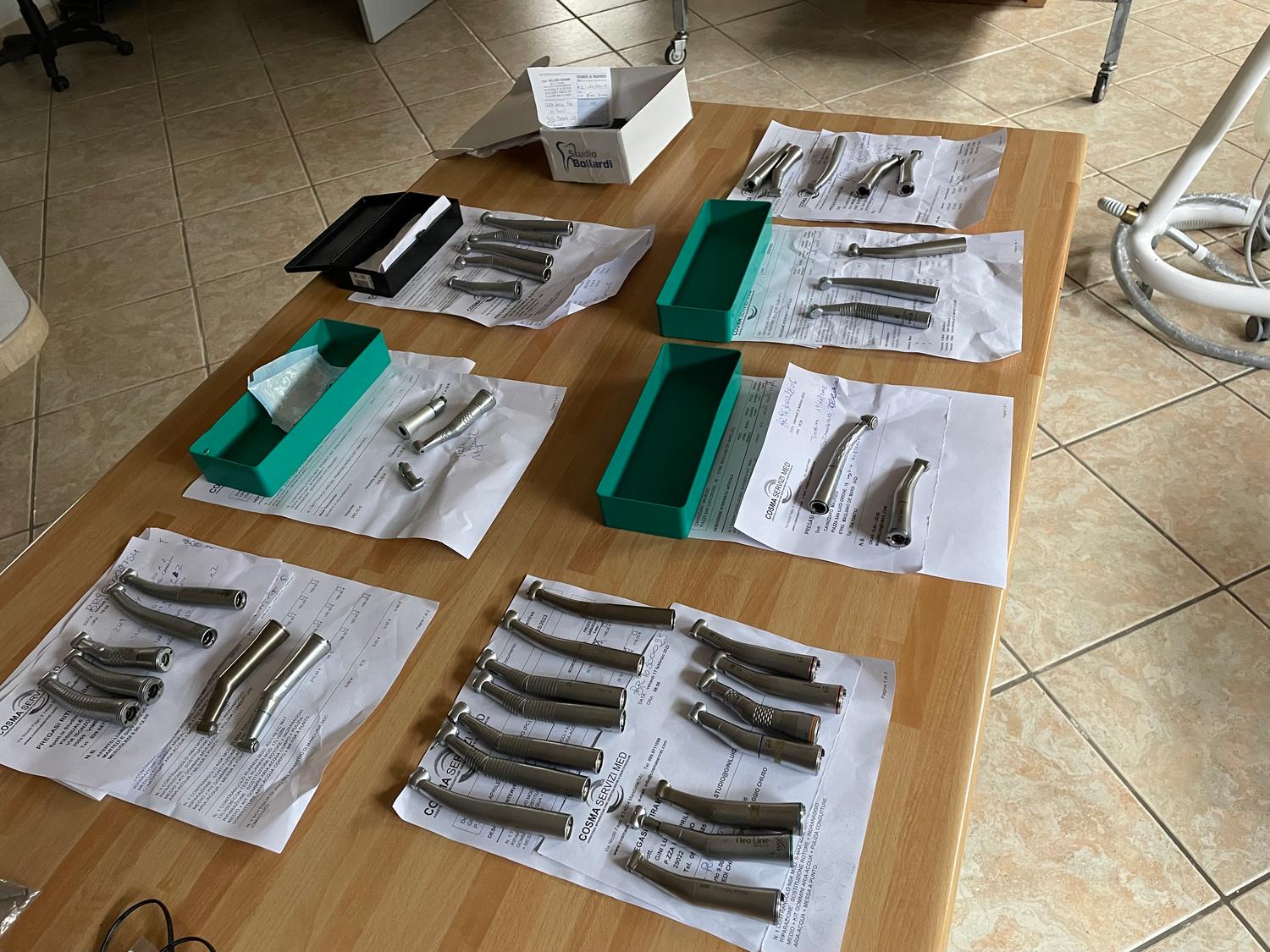 Azienda in vendita: Vendesi attività di riparazion e e vendita settore dentale.  a Italia - Altro - Immagine foto 4