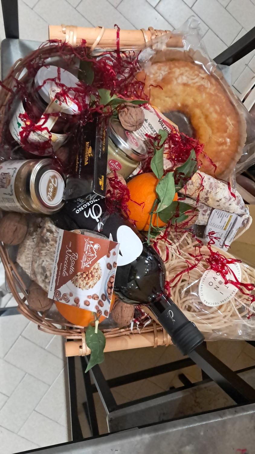 Azienda in vendita: Vendesi attività frutta e verdura salumi e formaggi (mini market) a Italia - Negozi - alimentari e ortofrutta - Immagine foto 4
