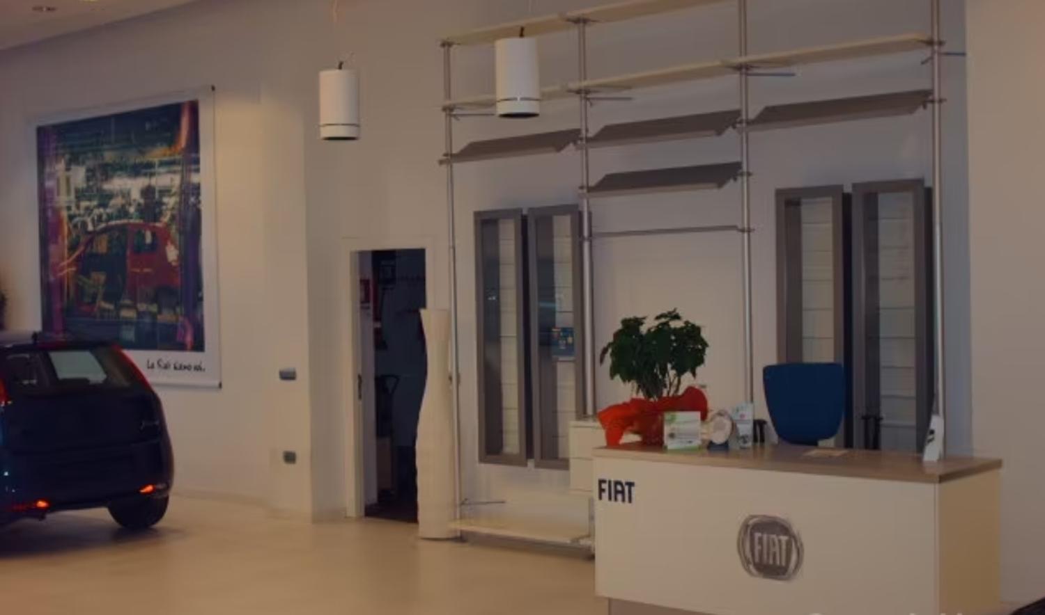 Azienda in vendita: Vendesi Attività Autosalone  a Italia - Automotive - Immagine foto 2