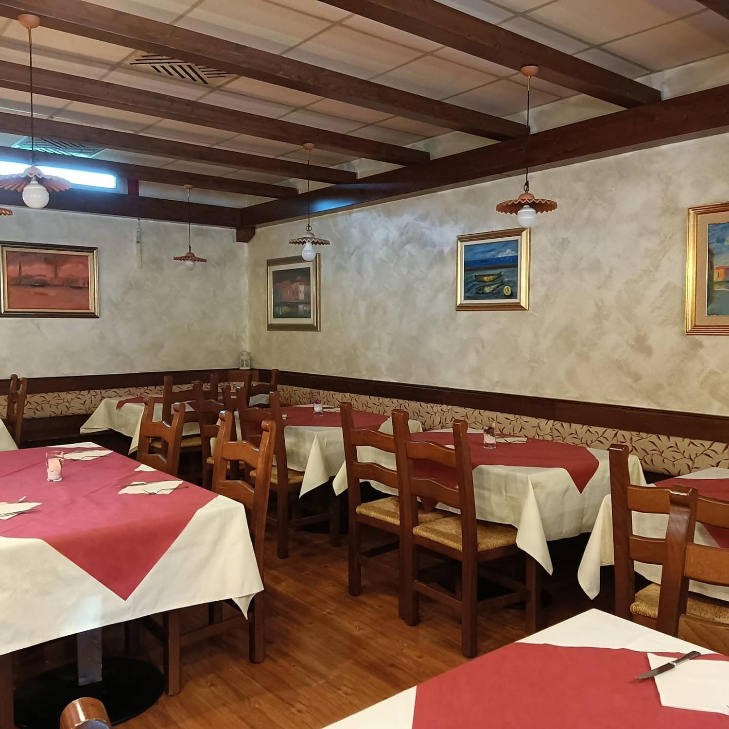 Azienda in vendita: Vendesi Attività in zona Tarzo a Italia - Pizzerie - Immagine foto 3