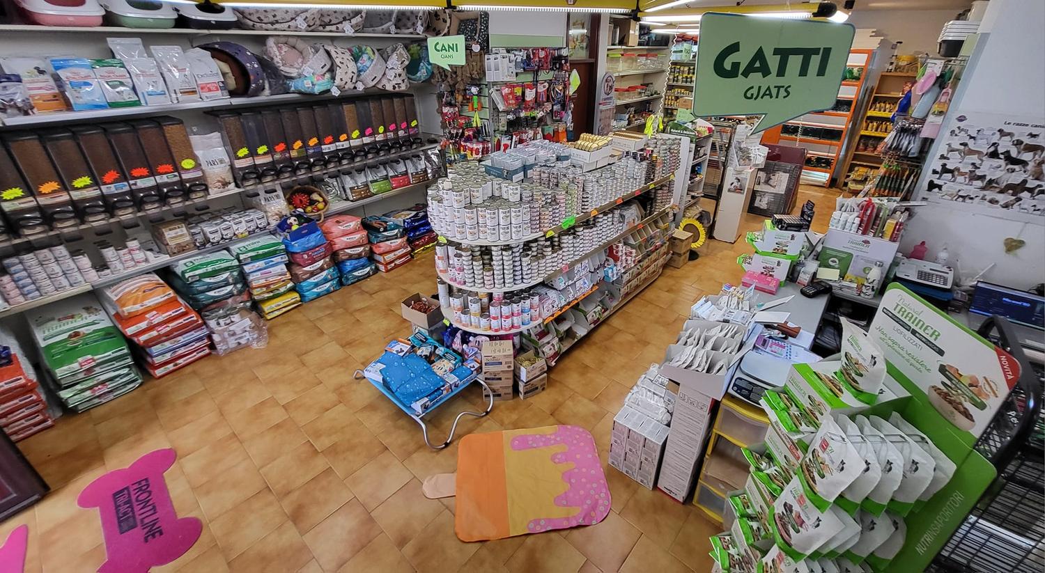 Azienda in vendita: Vendesi attività Pet shop  a Italia - Altro - Immagine principale