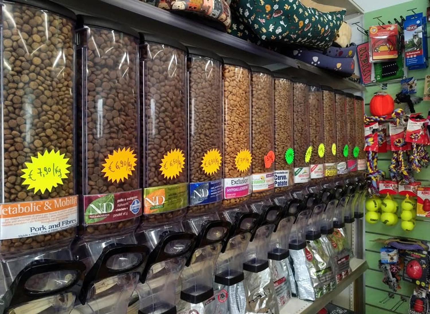 Azienda in vendita: Vendesi attività Pet shop  a Italia - Altro - Immagine foto 3