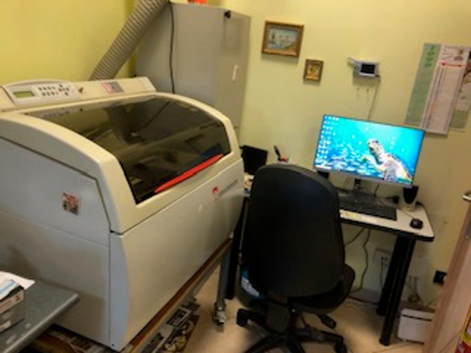 Azienda in vendita: Vendesi attività artigianale Premiazioni -Timbri-IncisionI Laser a Italia - Altro - Immagine foto 3