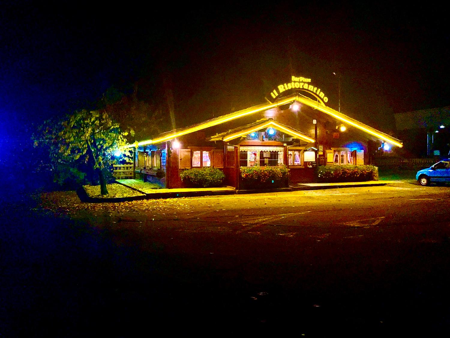 Azienda in vendita: Vendesi Bar Ristorante Pizzeria Courmayeur Valle D’Aosta  a Italia - Bar - Immagine foto 2