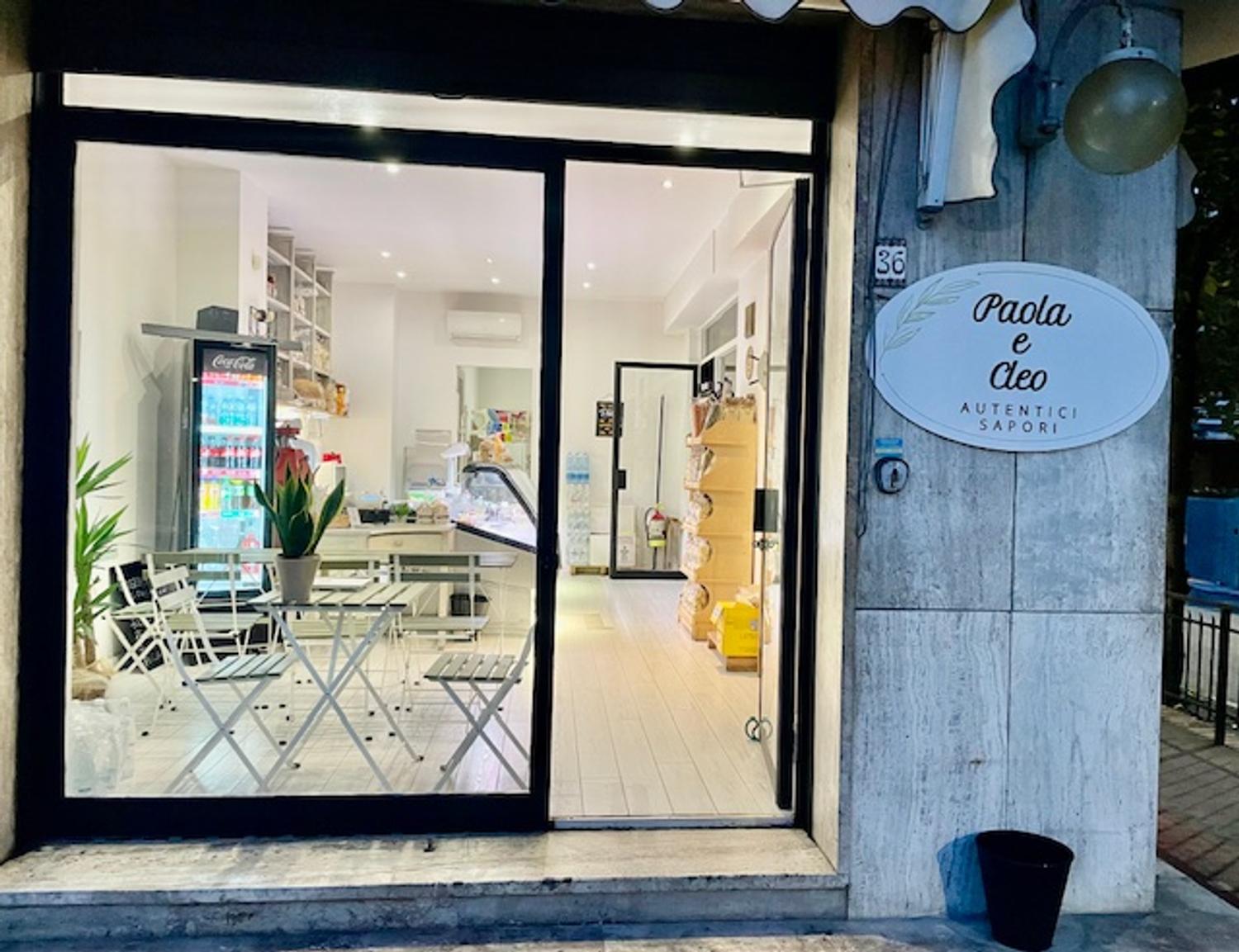 Azienda in vendita: Avviata Gastronomia & Alimentari – Marina di Massa a Italia - Negozi - alimentari e ortofrutta - Immagine foto 4