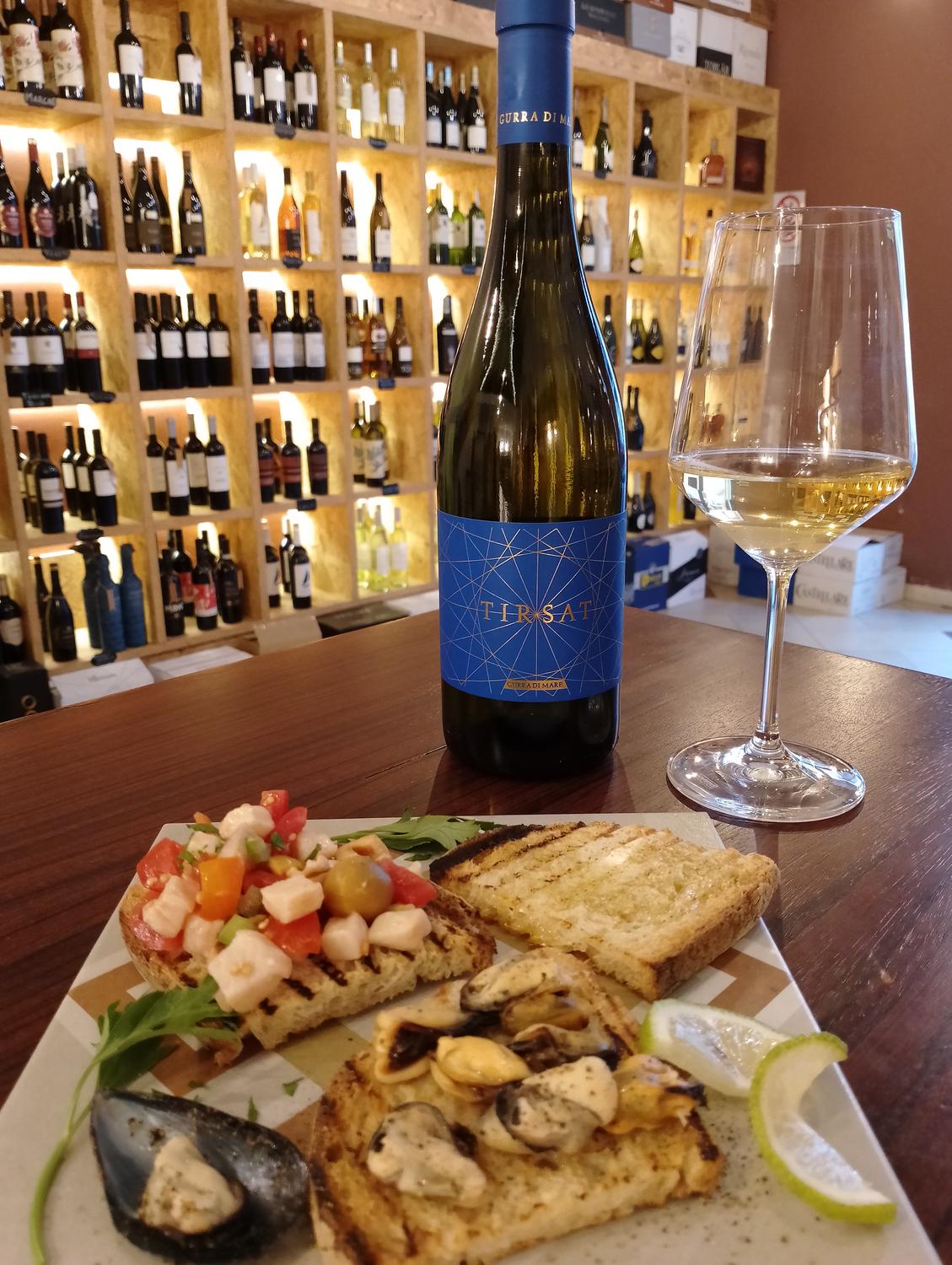 Azienda in vendita: Enoteca-Osteria nel Cuore di Formia a Italia - Altro - Immagine principale
