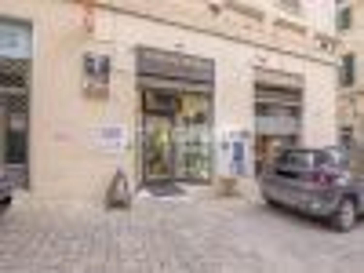 Azienda in vendita: Tabaccheria multiservizi con distributore H24 ed e-commerce – Mc  a Italia - Tabaccherie - Immagine principale