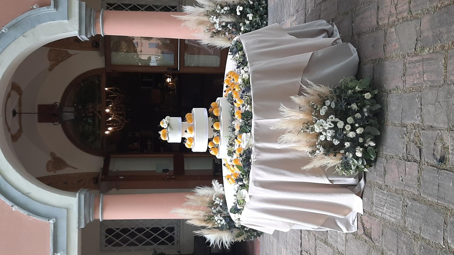 Azienda in vendita: Vendesi attività di ristrutturazione  a Marano sul Panaro Modena  a Italia - Bed and Breakfast - Immagine foto 4