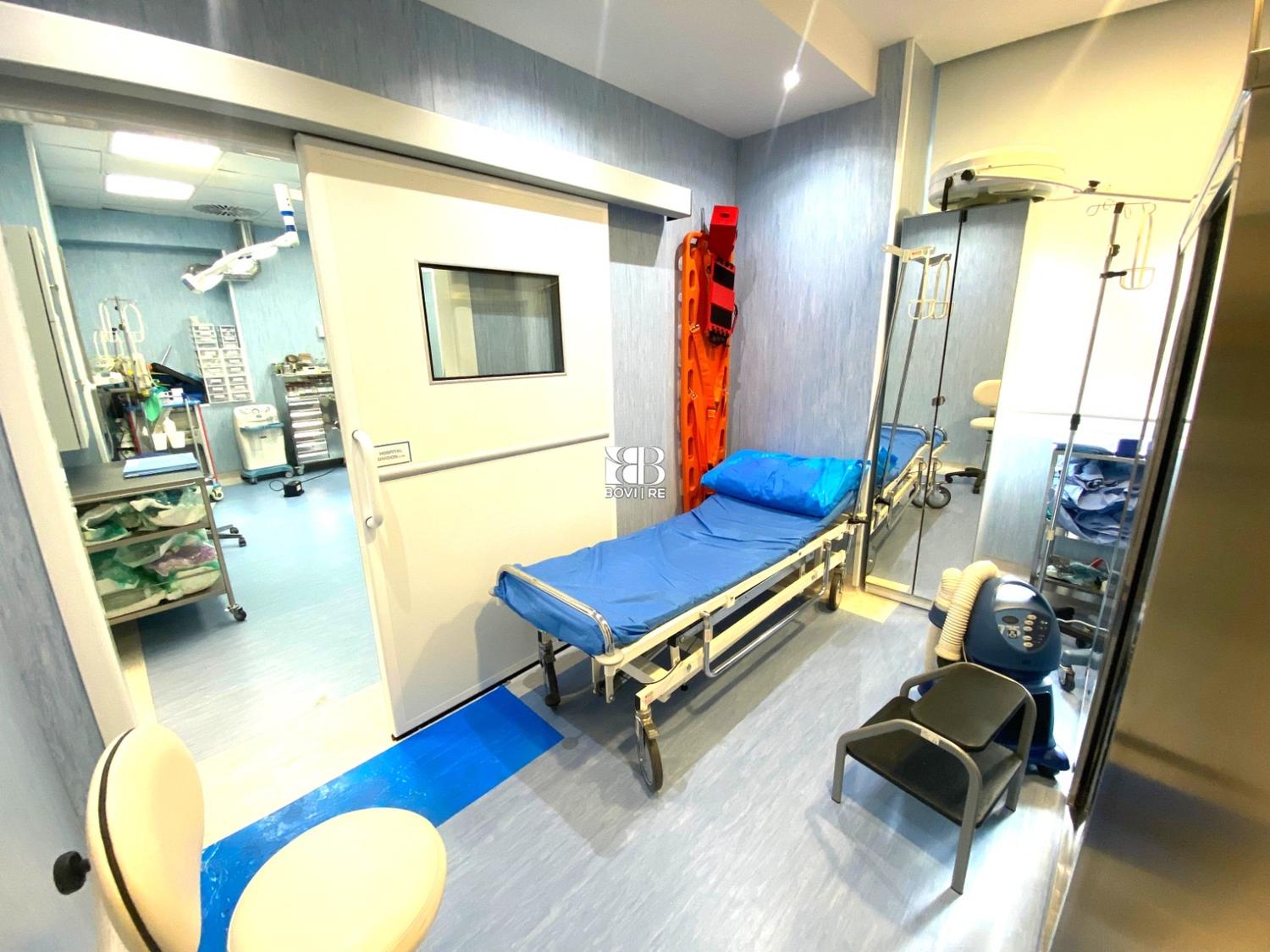 Azienda in vendita: Vendesi Ambulatorio Chirurgico Polispecialistico (Ramo Aziendale) a Italia - Studi Medici e Poliambulatori - Immagine foto 3