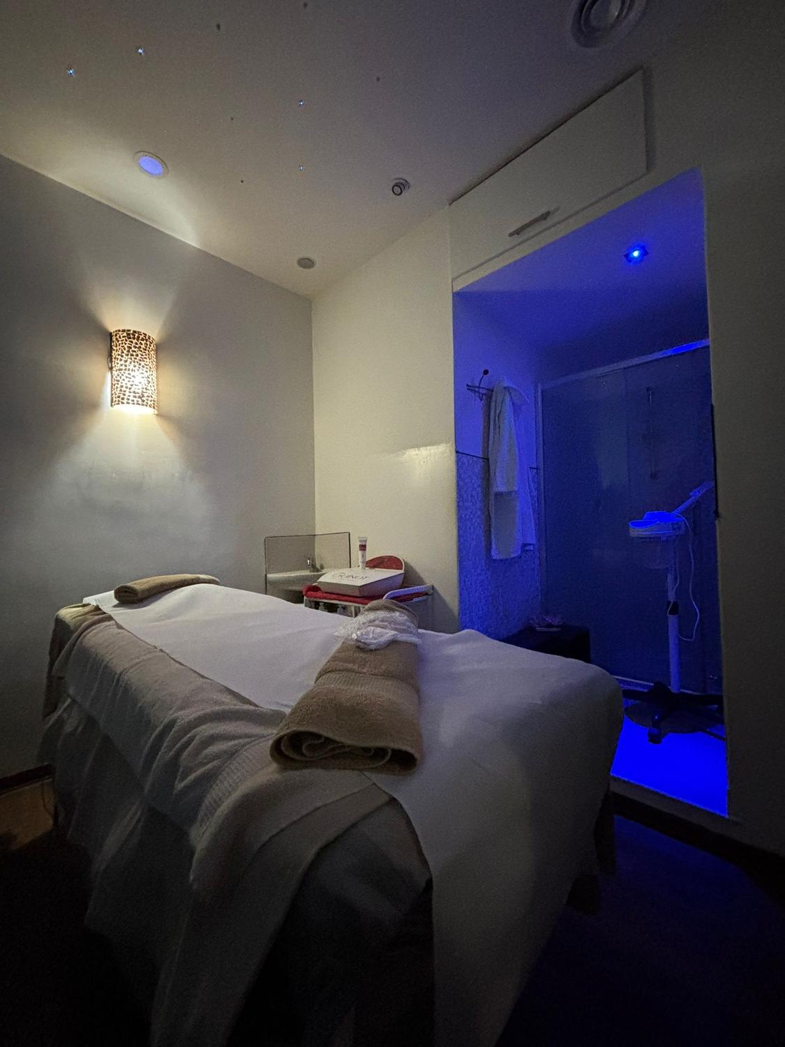 Azienda in vendita: Vendesi Centro Estetico avviatissimo a Italia - Centri Estetici - Immagine principale