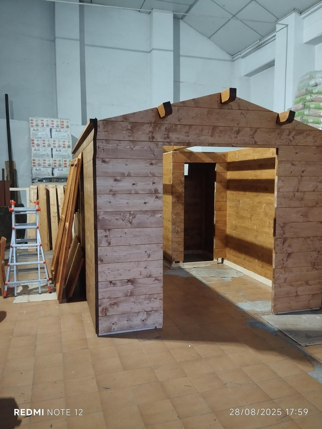 Azienda in vendita: Azienda commercio legna, costruzione strutture in legno etc... a Italia - Mobili e Arredamento - Immagine foto 4