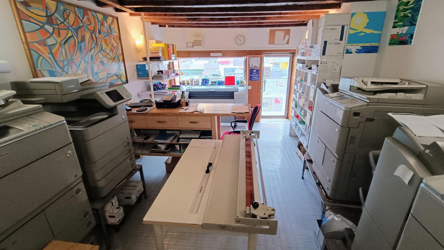 Azienda in vendita: Copisteria zona universitaria Venezia centro storico a Italia - Cartolerie e Copisterie - Immagine foto 2