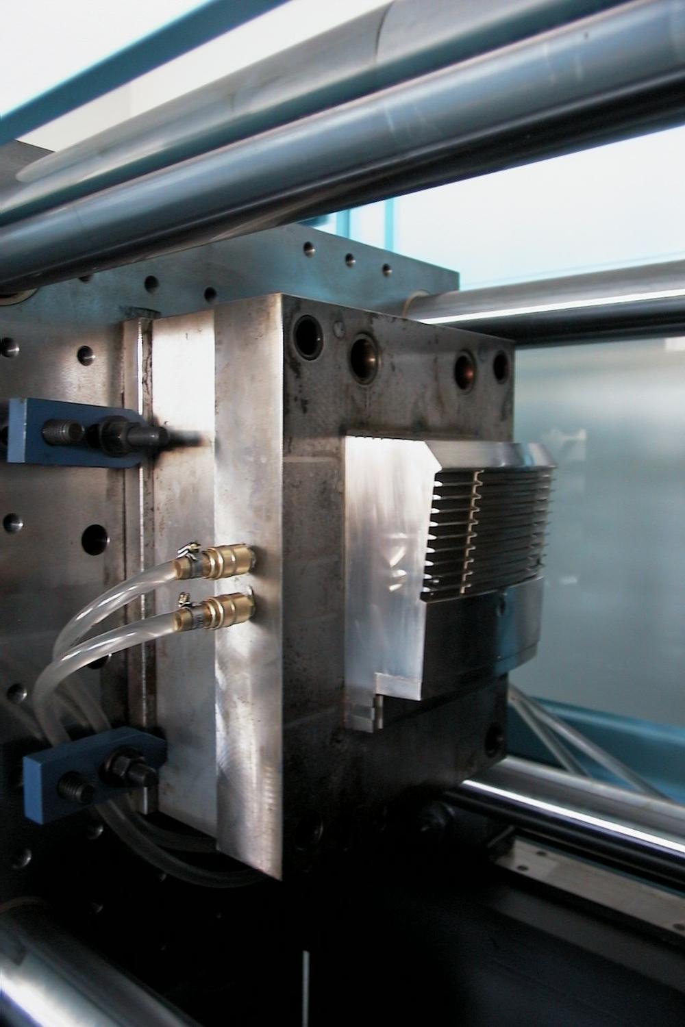 Azienda in vendita: Azienda leader di dispositivi elettronici per la sicurezza  a Italia - Attività industriali e fabbriche - Immagine foto 4
