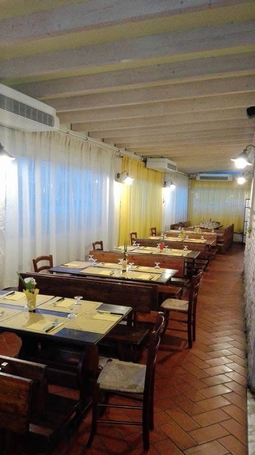 Azienda in vendita: Ristorante - Pizzeria Storico nato nel 1975  a Italia - Ristoranti - Immagine principale