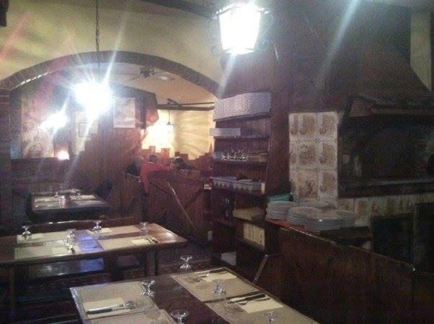 Azienda in vendita: Ristorante - Pizzeria Storico nato nel 1975  a Italia - Ristoranti - Immagine foto 2