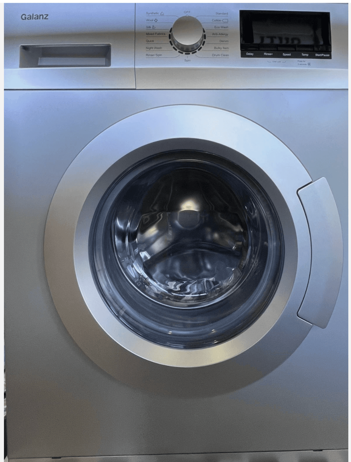 Azienda in vendita: Vendesi attività di vendita al dettaglio con prezzi stock a Italia - Altro - Immagine foto 3