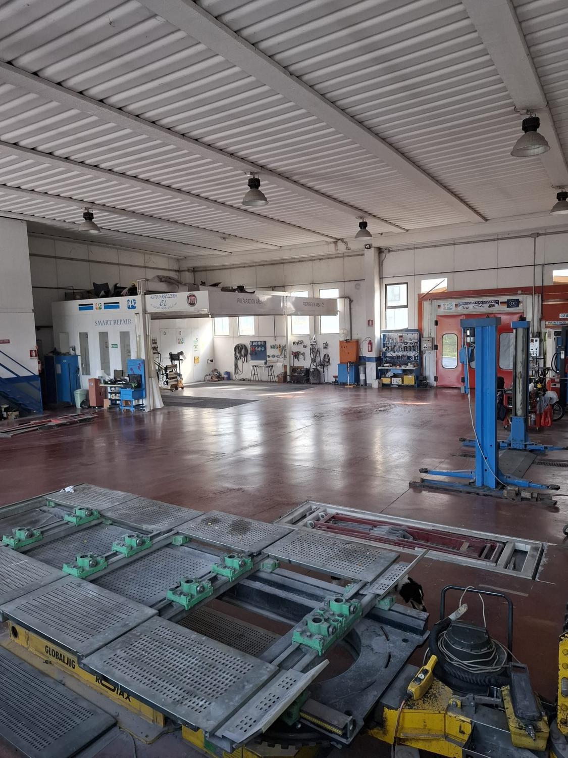 Azienda in vendita: ATTIVITA' ARTIGIANALE/IMMOBILE ARTIGIANALE a Italia - Attività artigianali e professionali - Immagine foto 4