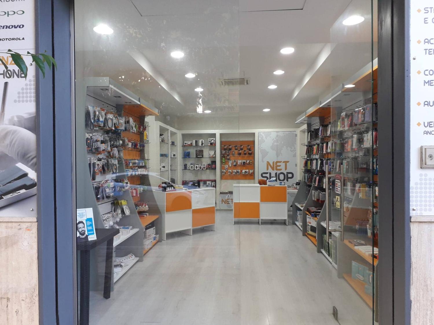 Azienda in vendita: CEDESI ATTIVITA CENTRO PONTECAGNANO ( SA ) a Italia - Elettronica di consumo - Immagine foto 2