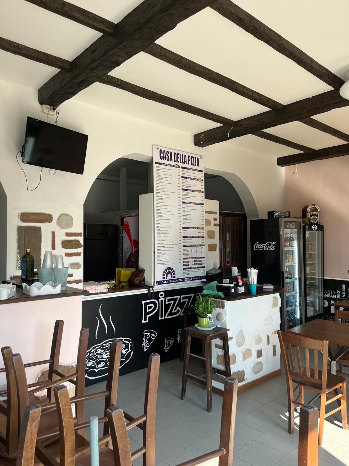 Azienda in vendita: PIZZERIA D'ASPORTO E DOMICILIO CON DISTESA ESTIVA   a Italia - Pizzerie - Immagine principale