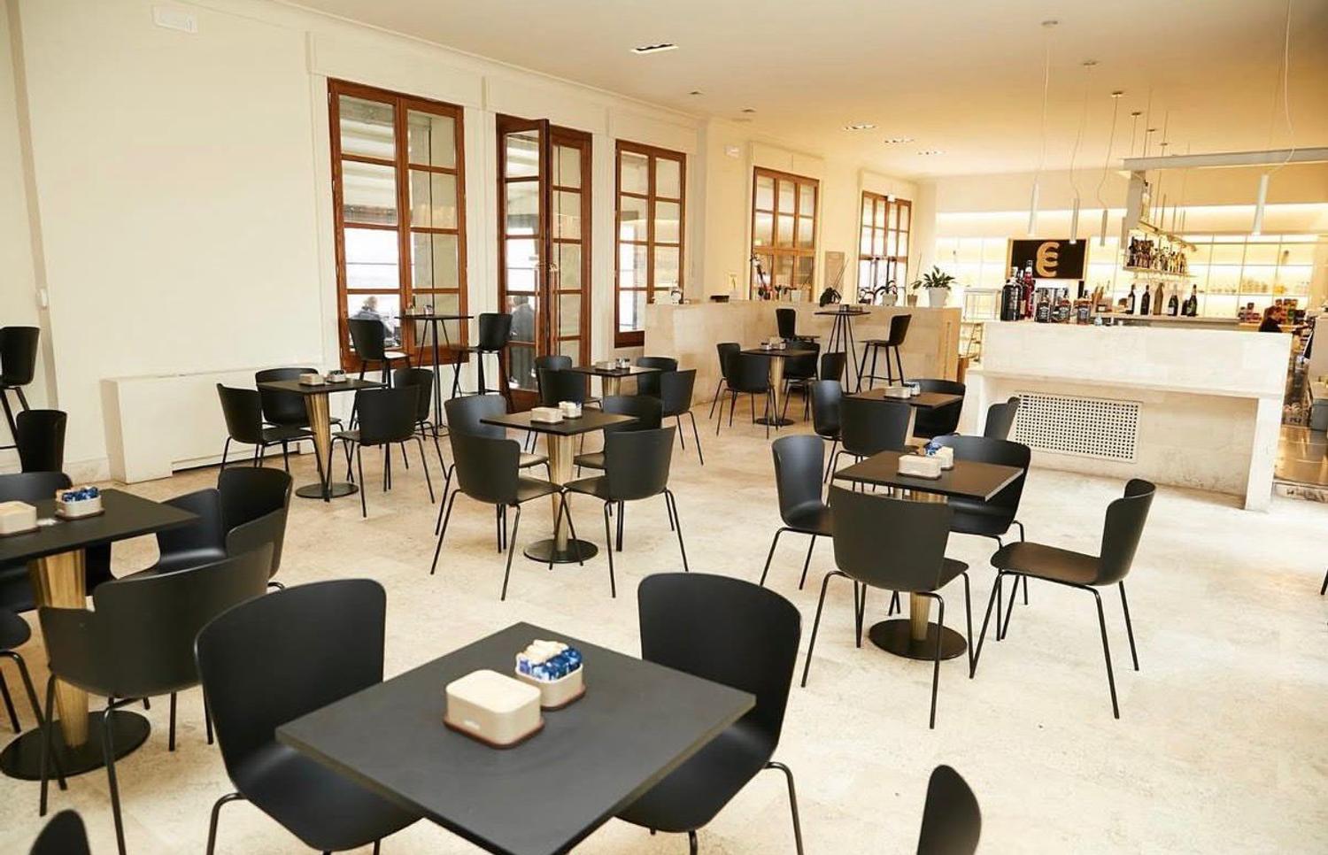 Azienda in vendita: Bar Pasticceria nel centro storico di Montefascone a Italia - Bar - Immagine foto 4