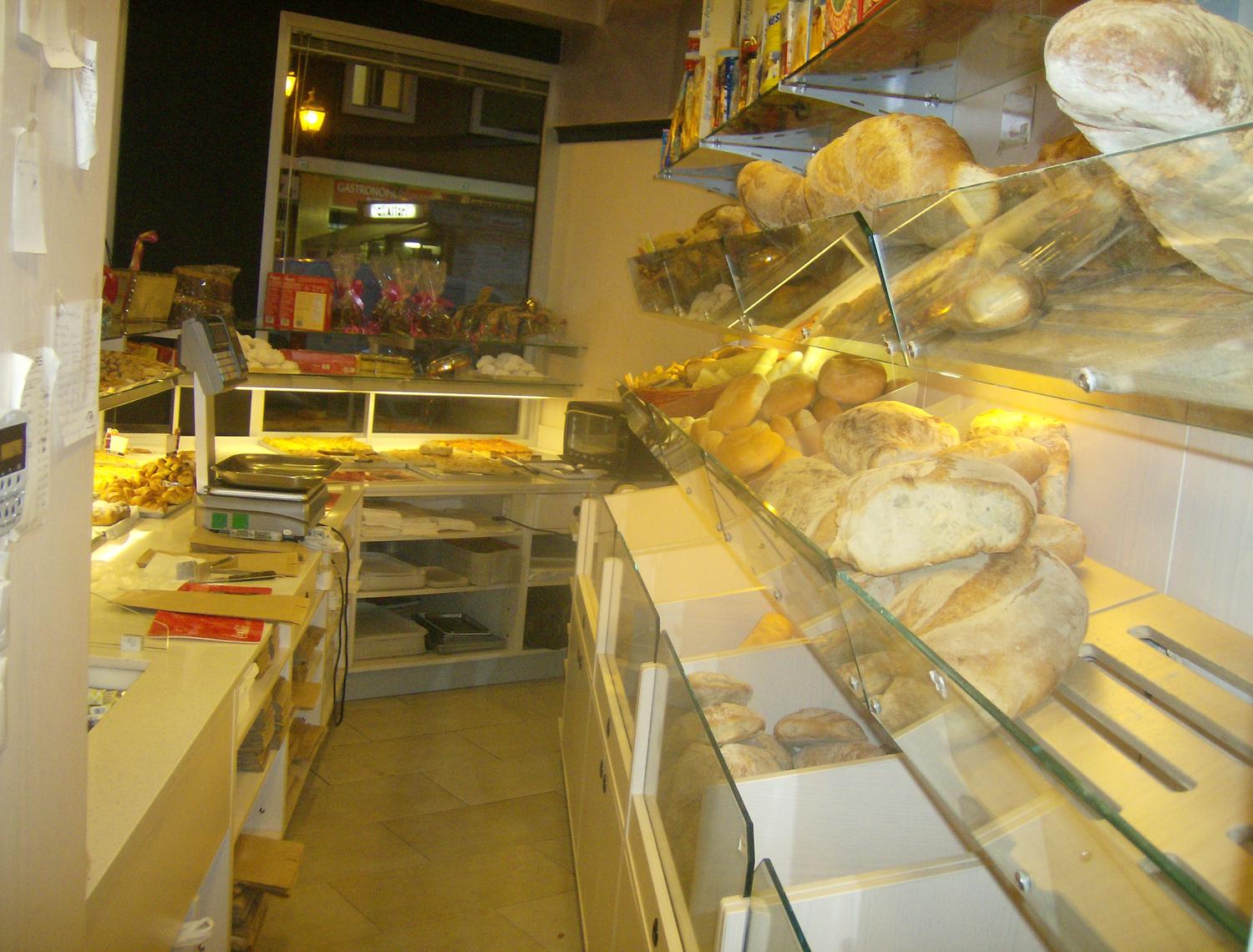 Azienda in vendita: ATTIVITA' IN CENTRO A SANREMO a Italia - Panetterie - Immagine foto 4