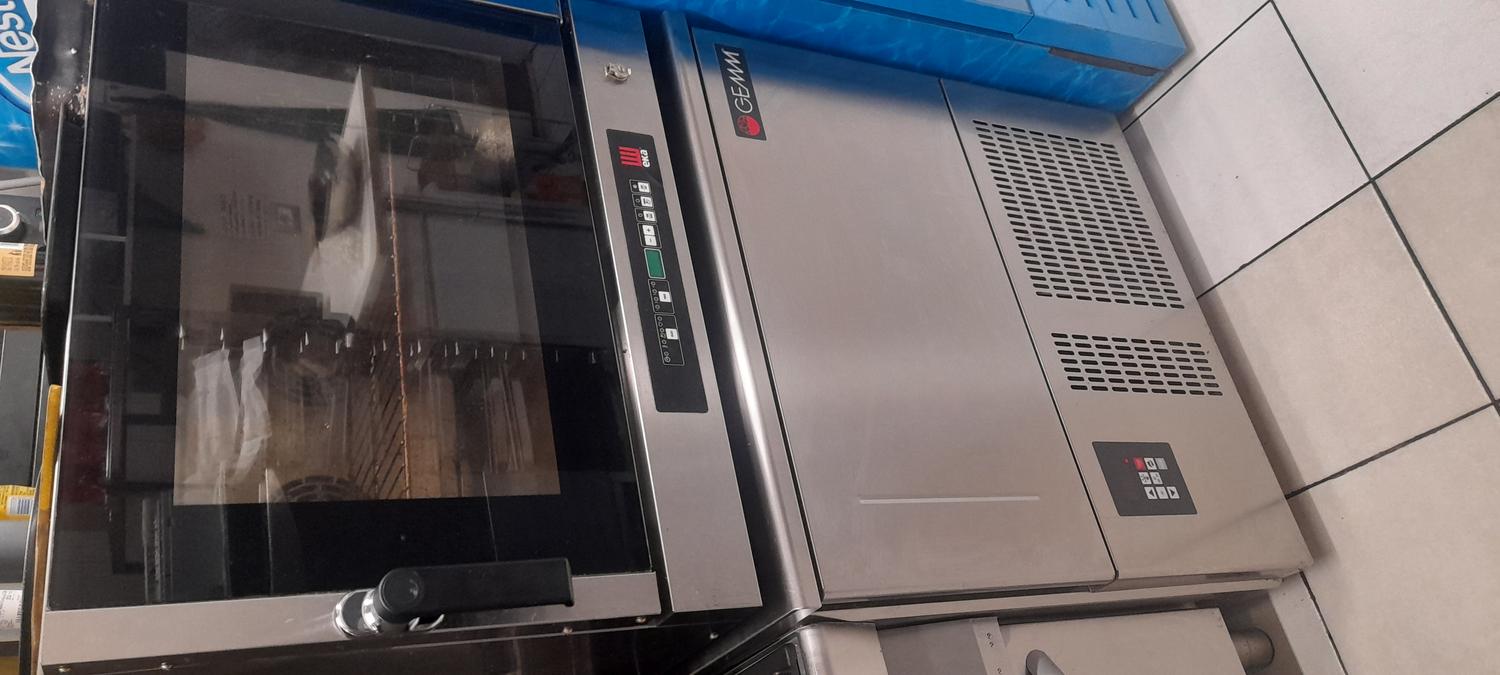 Azienda in vendita: cedesi laboratorio gastronomico/cucina con canna fumaria  a Italia - Attività artigianali e professionali - Immagine foto 4