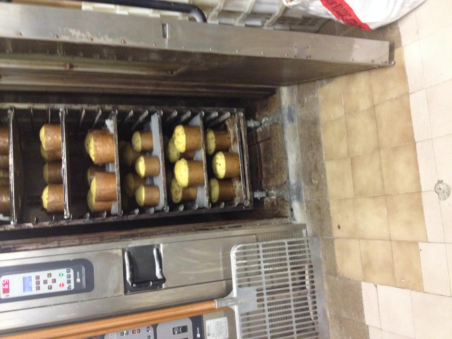 Azienda in vendita: attività alimentare in pieno centro a Sanremo a Italia - Panetterie - Immagine foto 3