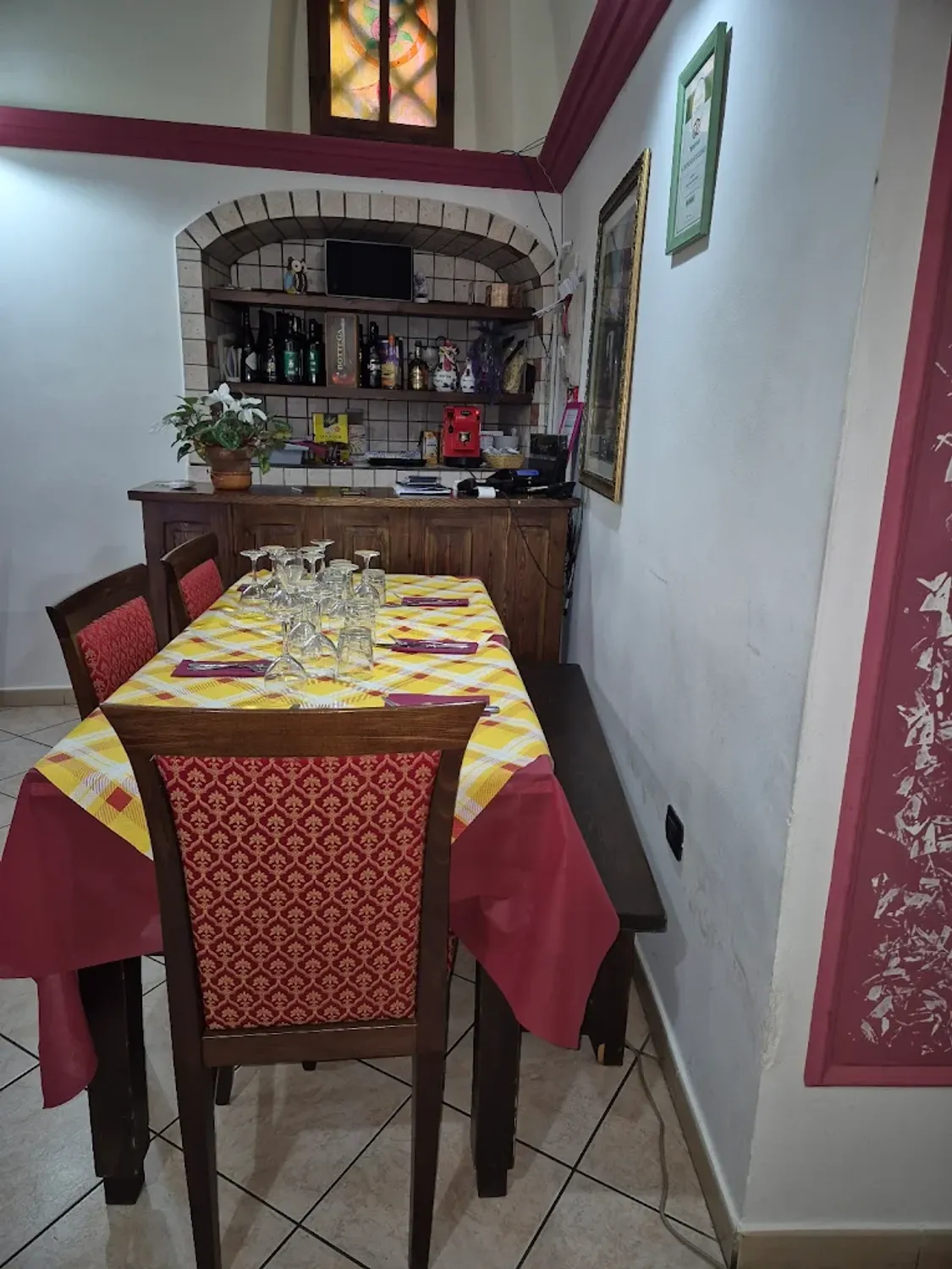 Azienda in vendita: Attivita di ristorazione al centro citta a Italia - Ristoranti - Immagine foto 4