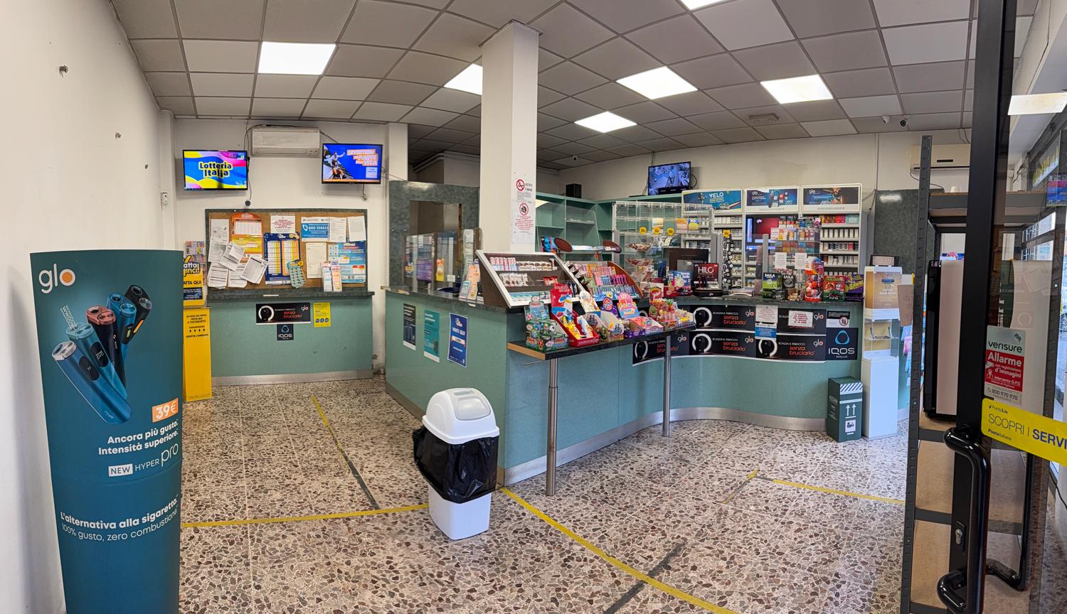 Azienda in vendita: Tabaccheria avviata in vendita – Ottima posizione e forte potenzi a Italia - Tabaccherie - Immagine foto 2