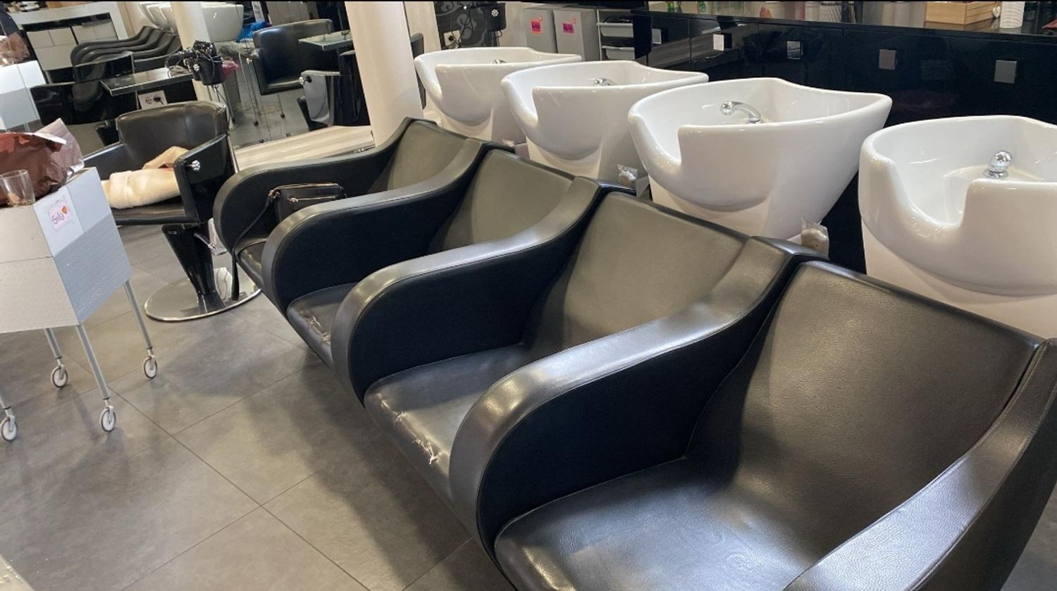 Azienda in vendita: Ramo d'azienda salone parrucchieri a Italia - Parrucchieri - Immagine foto 4