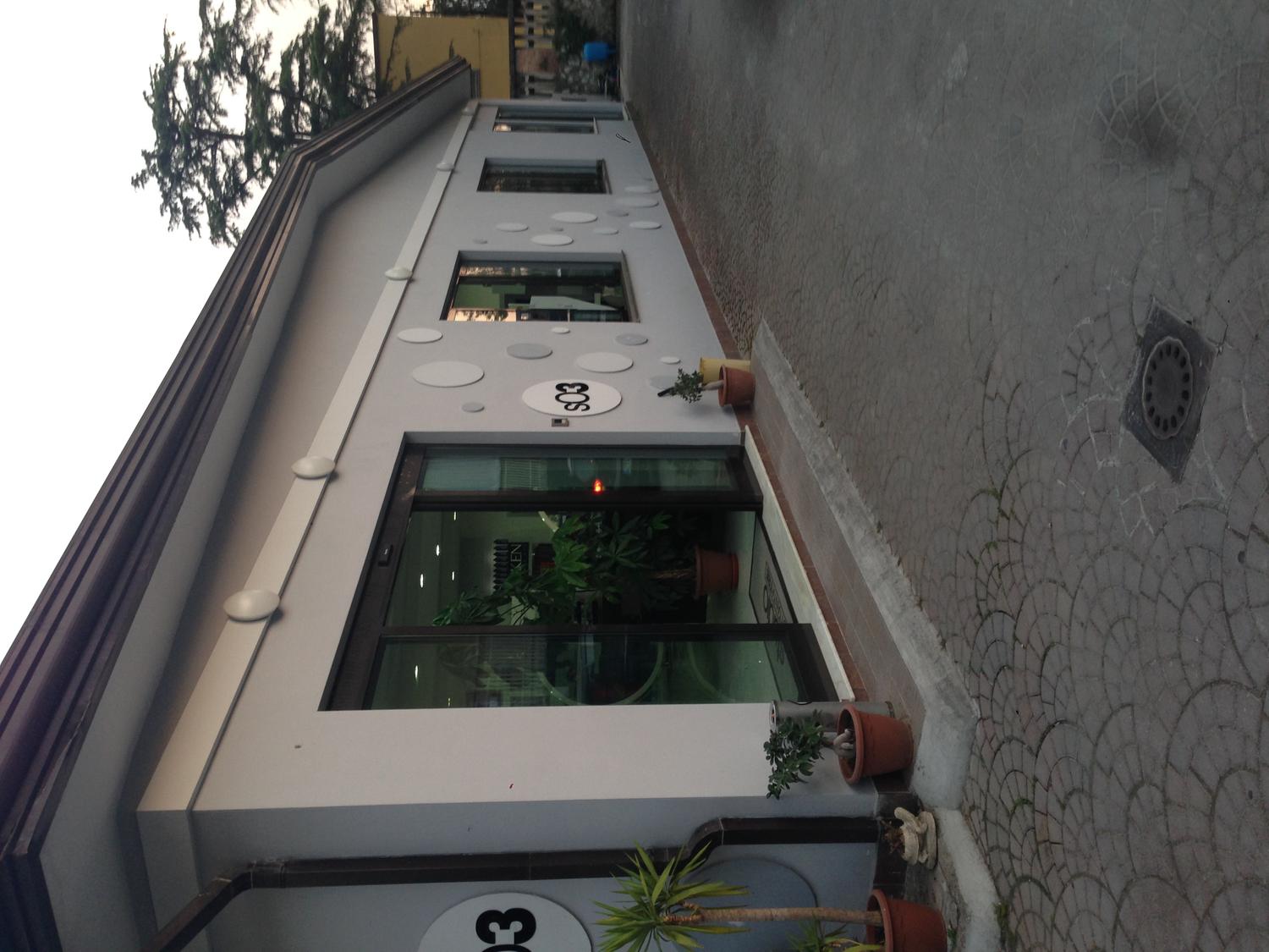 Azienda in vendita: Cedo attività di parrucchiere e centro estetico a Nola  a Italia - Parrucchieri - Immagine foto 2