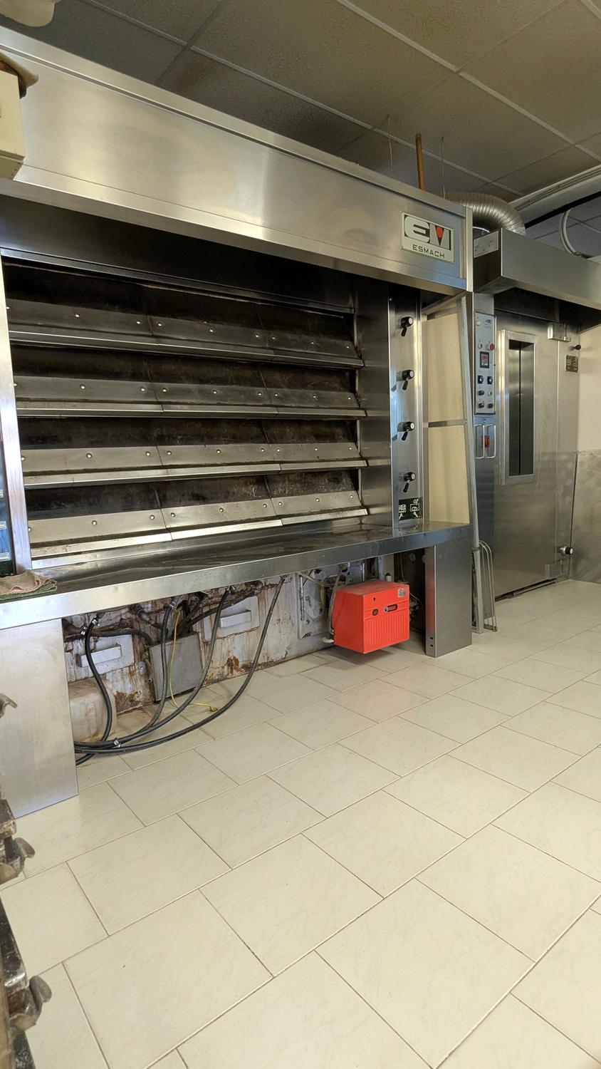 Azienda in vendita: Panificio semi industriale completamente attrezzato. a Italia - Panetterie - Immagine foto 2