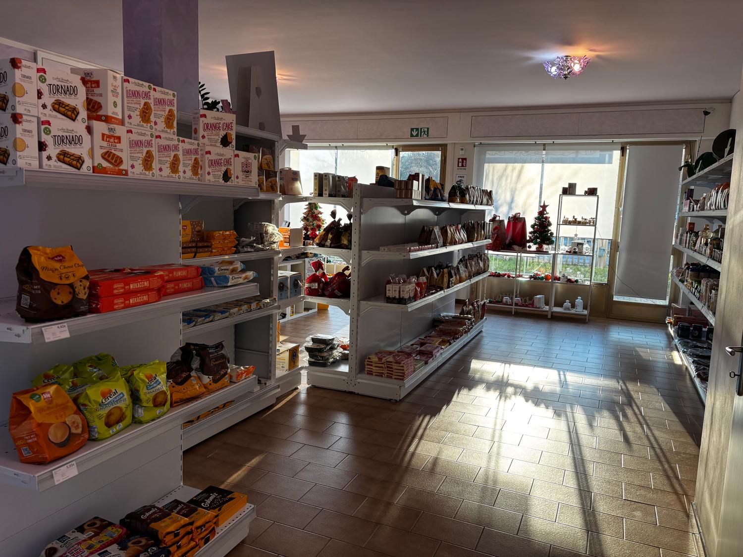 Azienda in vendita: Attività commerciale di alimenti per celiaci in zona strategica  a Italia - Negozi - alimentari e ortofrutta - Immagine foto 3