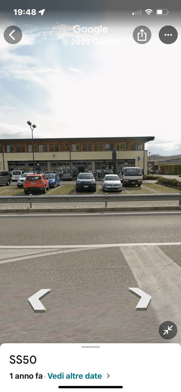 Azienda in vendita: Centro cottura, self-service, ristorante, Bar  a Italia - Attività artigianali e professionali - Immagine principale