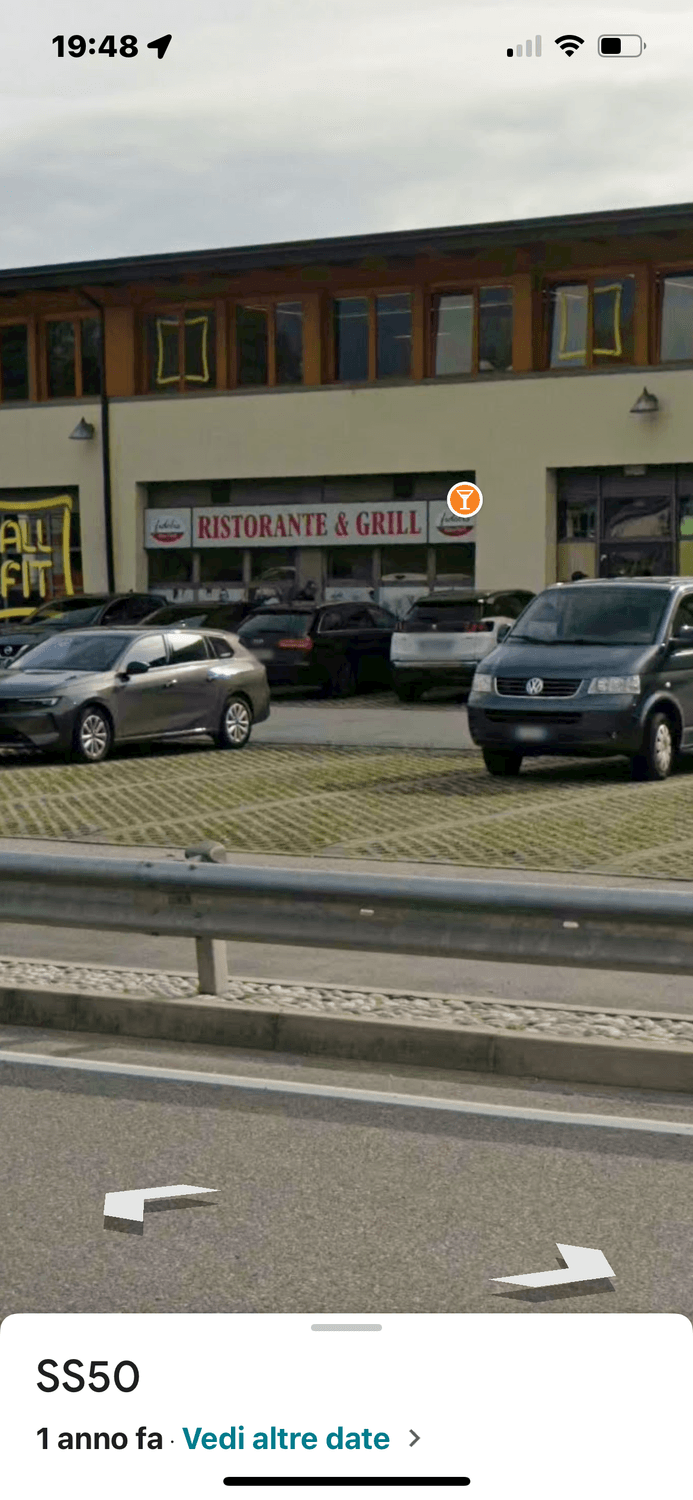 Azienda in vendita: Centro cottura, self-service, ristorante, Bar  a Italia - Attività artigianali e professionali - Immagine foto 2