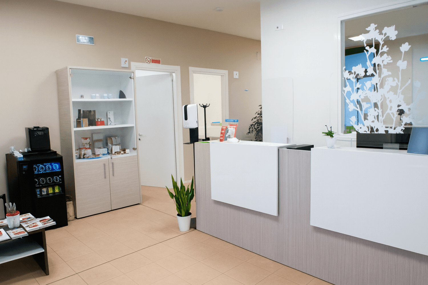 Azienda in vendita: Poliambulatorio Medico a Italia - Studi Medici e Poliambulatori - Immagine foto 3