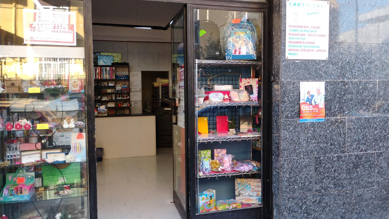 Azienda in vendita: Cedo cartoleria copisteria avviamento 30ennale per pensionamento. a Italia - Cartolerie e Copisterie - Immagine principale